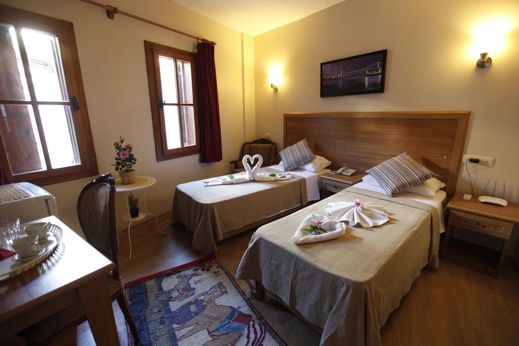 Casa Callinos Bed and Breakfast Σελτσούκ Δωμάτιο φωτογραφία