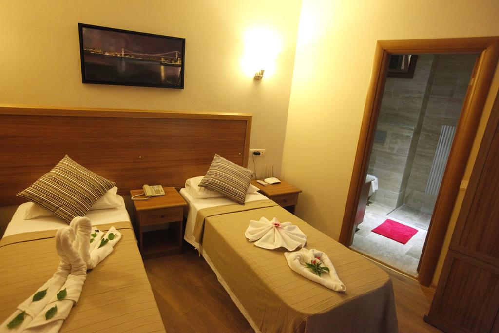 Casa Callinos Bed and Breakfast Σελτσούκ Δωμάτιο φωτογραφία